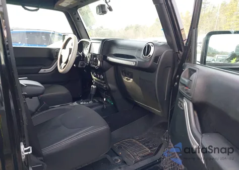 2018 Jeep Wrangler Jk Unlimited Sahara z USA, uszkodzony, nr VIN 1C4HJWEG5JL893372